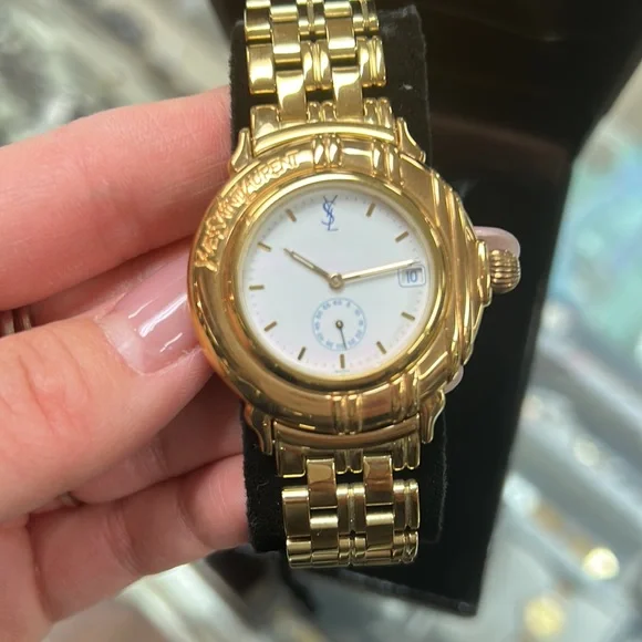 Men’s YSL watch - Picture 2 of 9